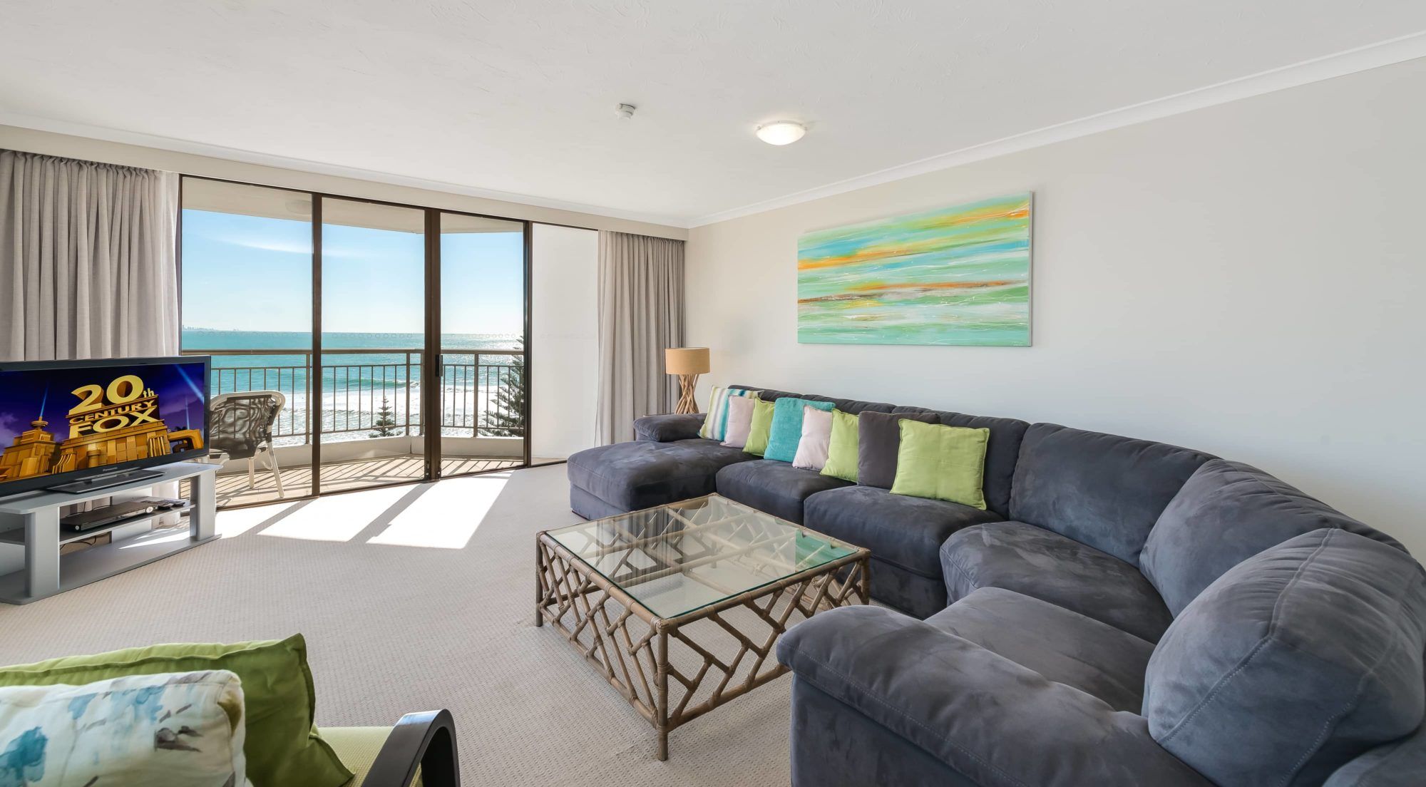 Beachfront Accommodation Gold Coast | Bayview Apartments