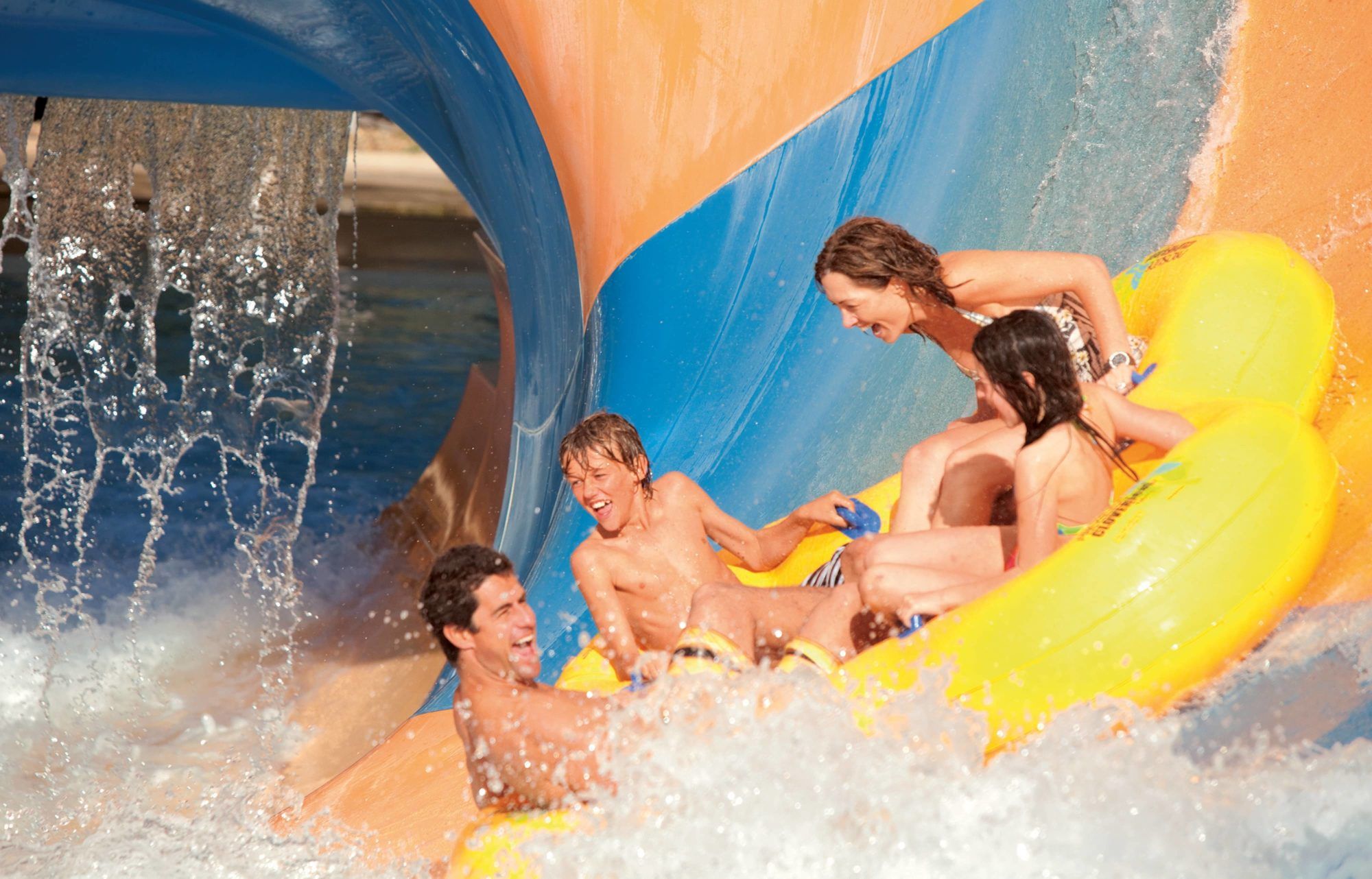 Gold Coast Theme Parks & Tours - Gold Coast